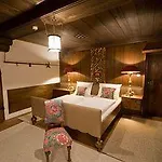 מלון Schloss Muenichau 3*