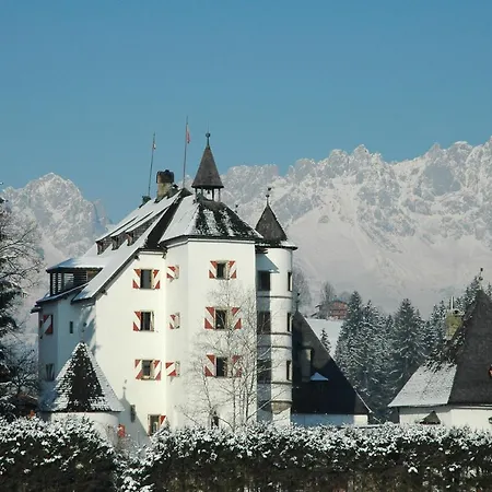 Schloss Münichau Hotel 3*