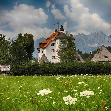 Schloss Münichau 3*