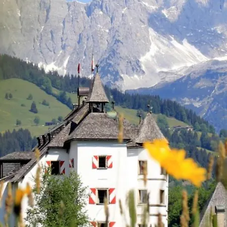 Hotel Schloss Muenichau