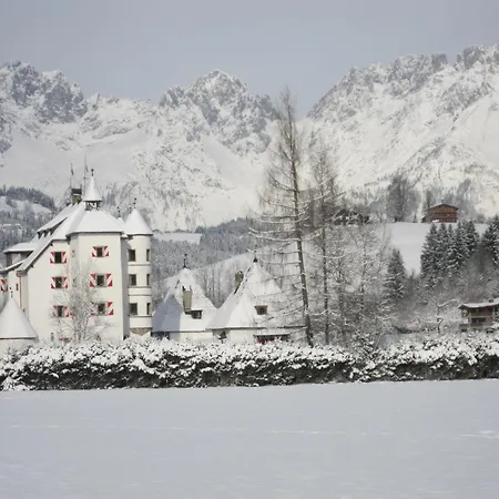 Schloss Muenichau Hotel 3*