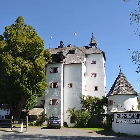 Schloss Muenichau Hotel 3*