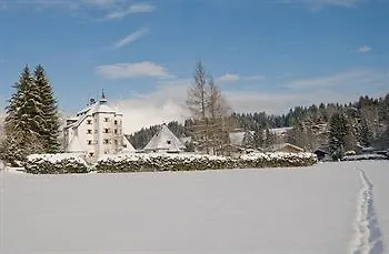 Schloss Muenichau Hotel 3*