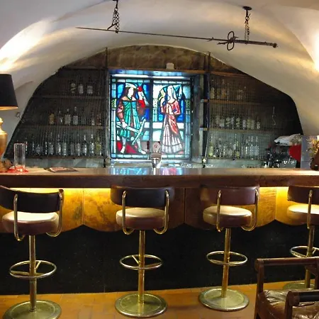 Schloss Muenichau 3*