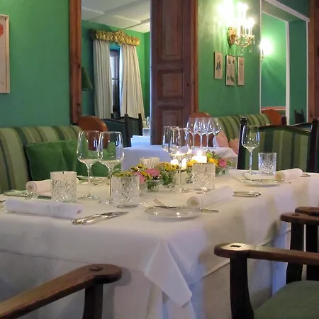 Schloss Muenichau 3*