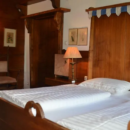 Hotel Schloss Muenichau 3*