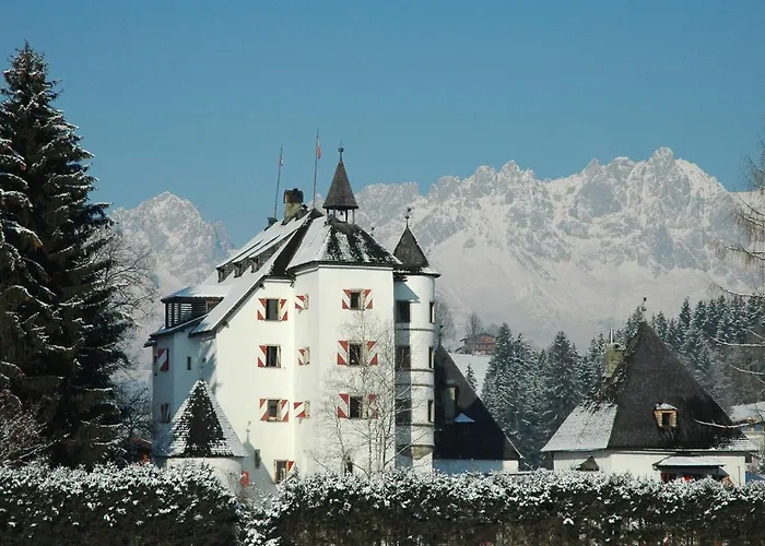Schloss Muenichau Szálloda 3*