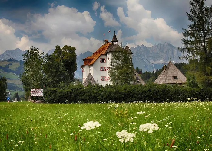 Schloss Muenichau 3*