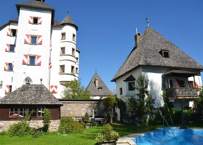 Schloss Muenichau Szálloda