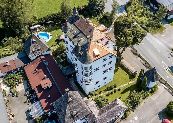 Schloss Muenichau Reith bei Kitzbühel