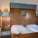 Hotel Schloss Muenichau 3*