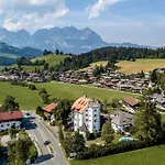 Schloss Muenichau 3*